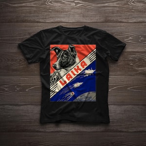 ライカ犬 ソ連 宇宙プロパガンダ ユニセックス Tシャツ