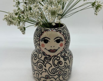 Queen of Hearts Lady Vase