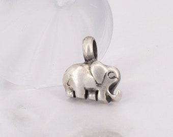 Vintage Tiny 925 Sterling Silver Elephant Pendant