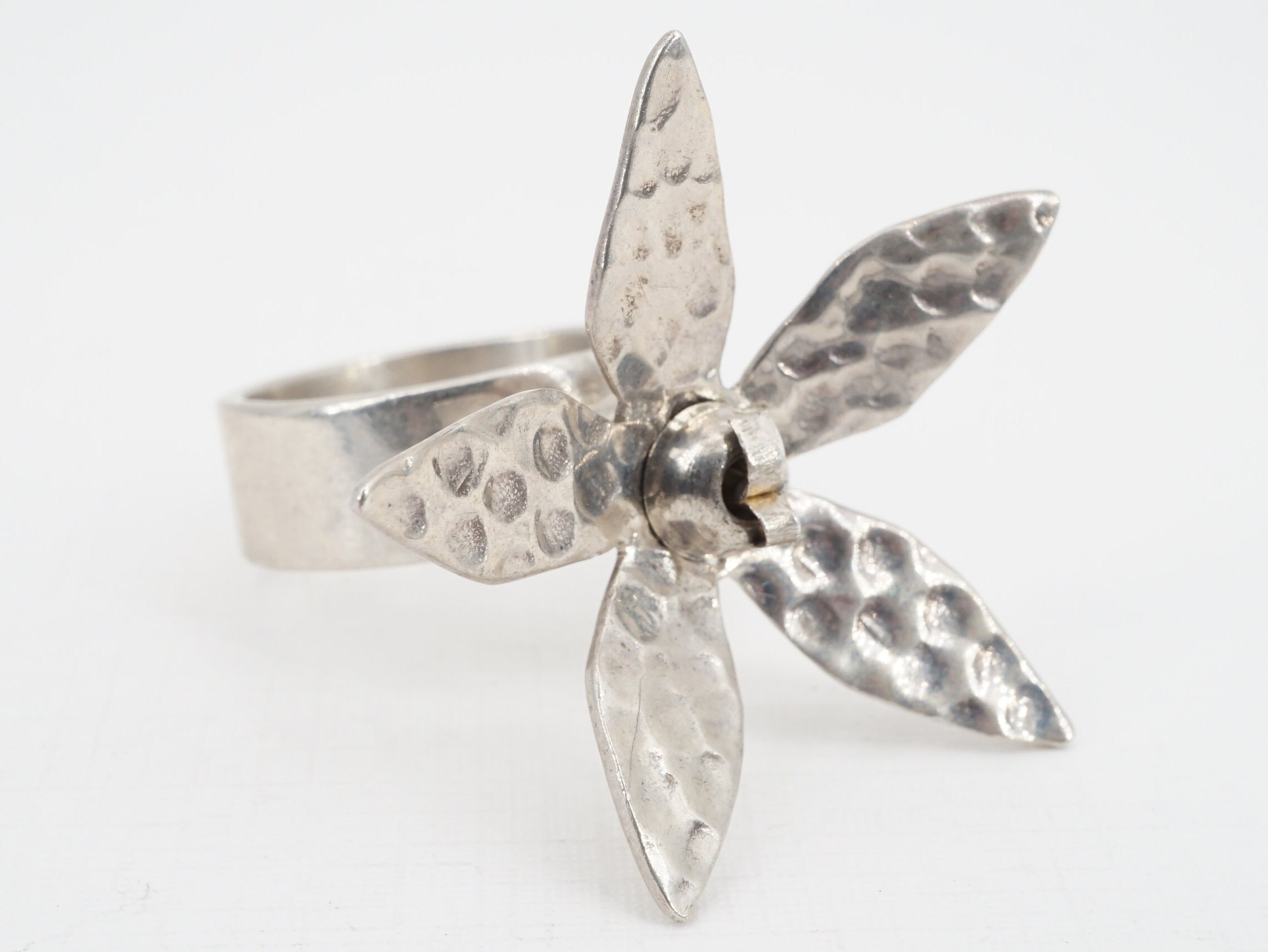 Vintage Size 7.5 Sterling Statement Spinning Flower Ring Etsy