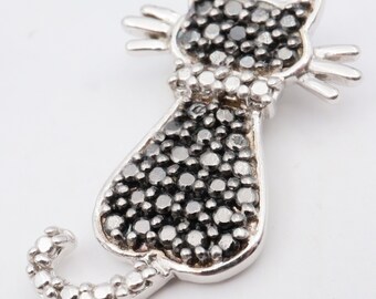 Vintage sterling cat pendant with hematite accents