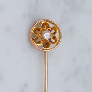 Antiguo alfiler de palo de flor victoriano de oro de 10 quilates y diamantes