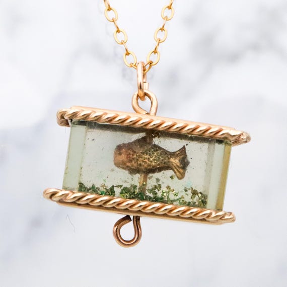 希少なミッドセンチュリー9Kゴールド製可動式水槽チャームペンダント