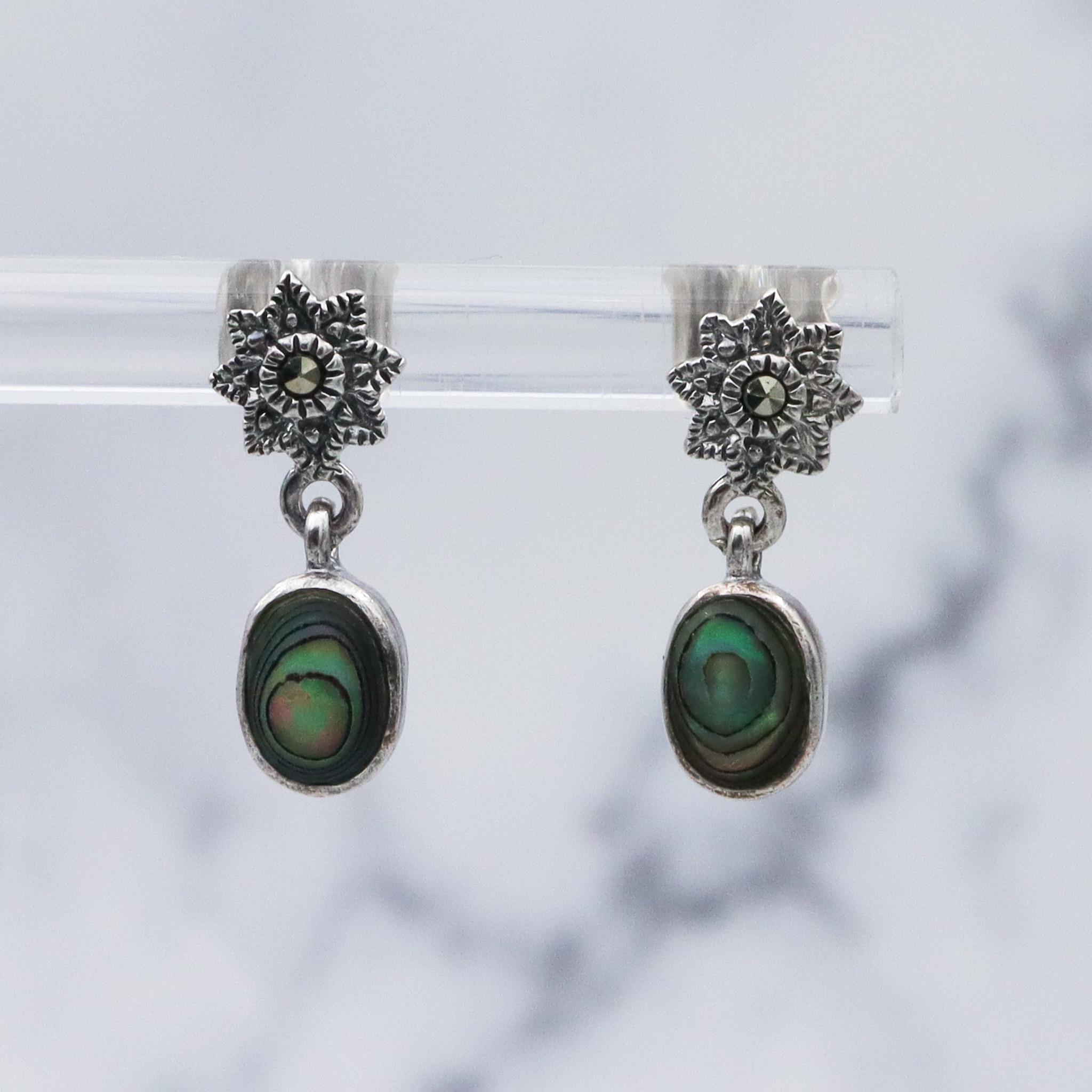Orecchini pendenti a goccia in argento sterling: design minimalista, elegante e massiccio / E944 - Italia