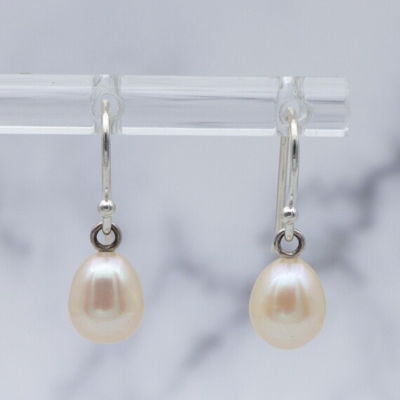 Simple vintage sterling & cultured pearl drop ear… - image 5