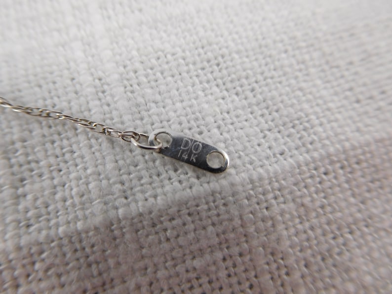 Vintage 14k White Gold and Diamond 18 Necklace WW
