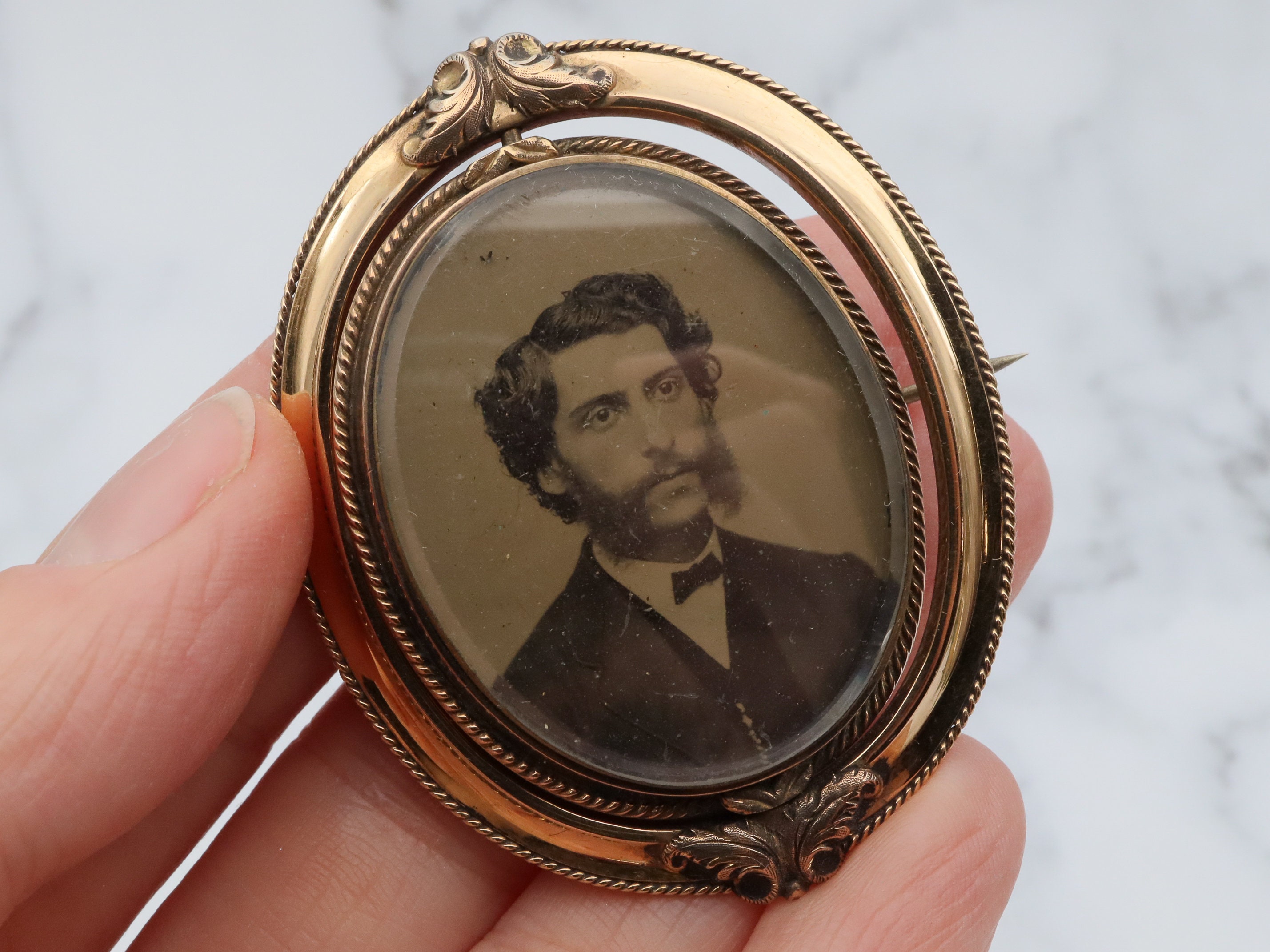 Antique Victorian 10k Gold Double Sided Mourning Flip Brooch