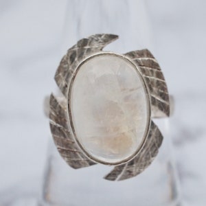 Vintage sterling rainbow moonstone textured statement ring, size 8
