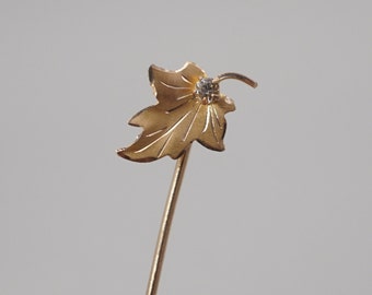 Antique Victorian 10K Glass Leaf Stickpin