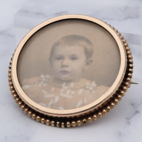 Antique Victorian gold-filled circle brooch with … - image 2