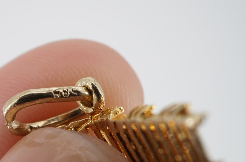 vintage 14k gold roman column ruins charm ww