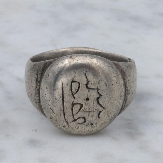 Ancient Middle Eastern silver signet ring, sz 9 - image 8