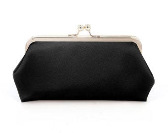 Plain black deals clutch
