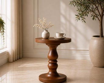 Handgemaakte massief houten bijzettafel met voetstuk, gedraaide ronde accenttafel