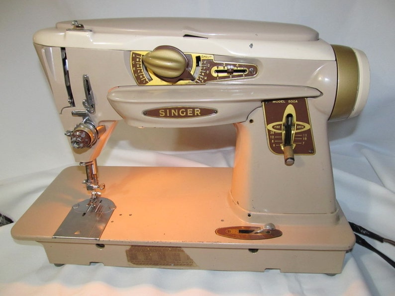 Sewing Machine: 1962 Singer Rocketeer 500a Slant-O-Matic. | Etsy