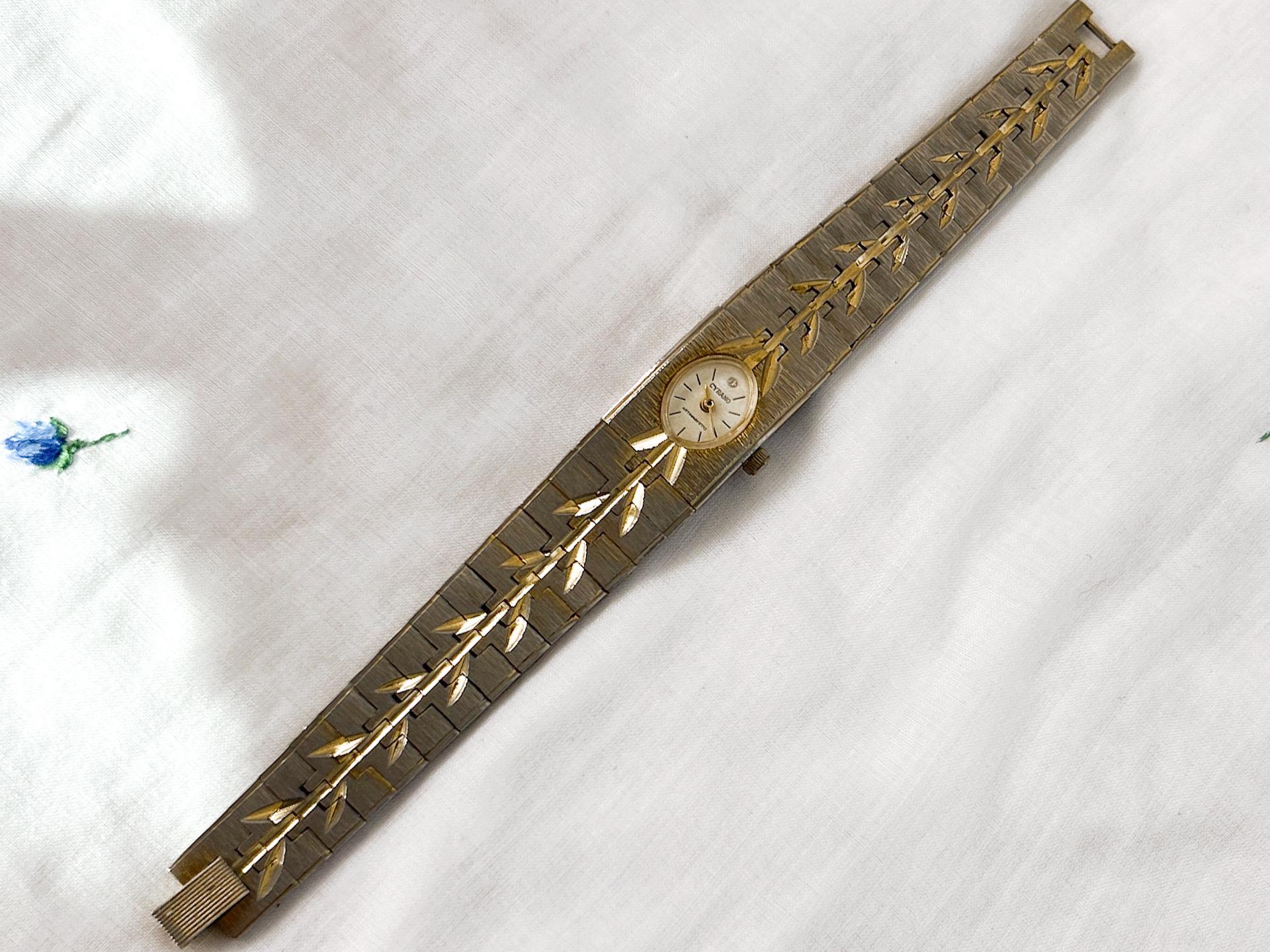 Vintage Cyrano Silver & Gold Tone‎ Leaf Pattern Manual Mechanical Wind-Up Watch Vintage Cyrano Hong Kong Women main image 2