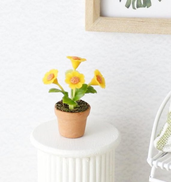 Puppenhaus-Miniatur Gelbe Gerbera im Terrakotta-Topf 1:12 - Etsy.de