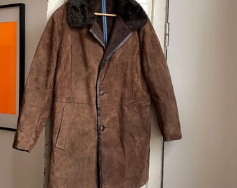 Abrigo vintage de sherpa de ante de los años 70: piel de oveja sintética marrón, talla M