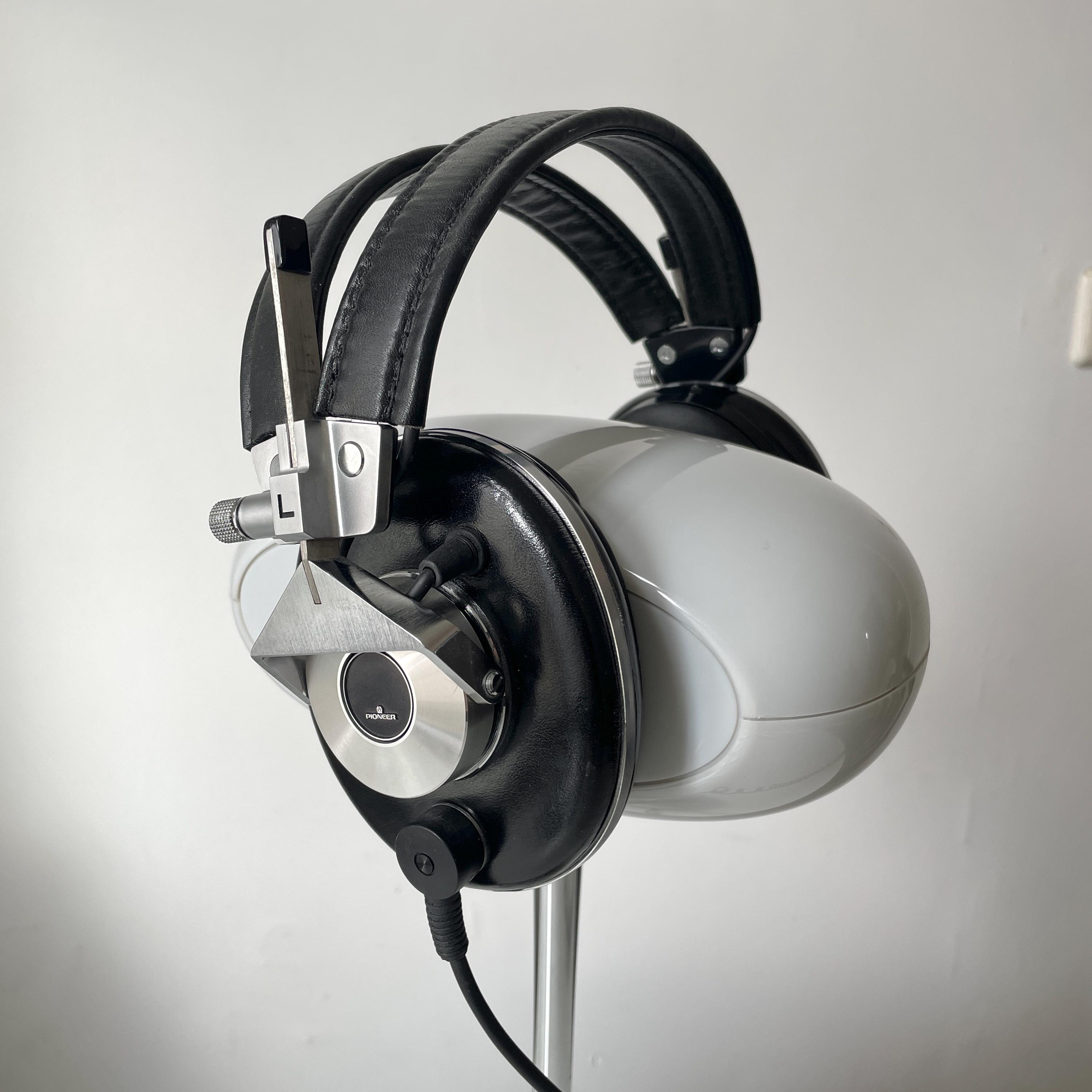 パイオニア ヘッドホン モニター10 【中古】PIONEER MONITOR10 Pioneer Monitor 10 Electrodynamic Professional Headphones Vintage