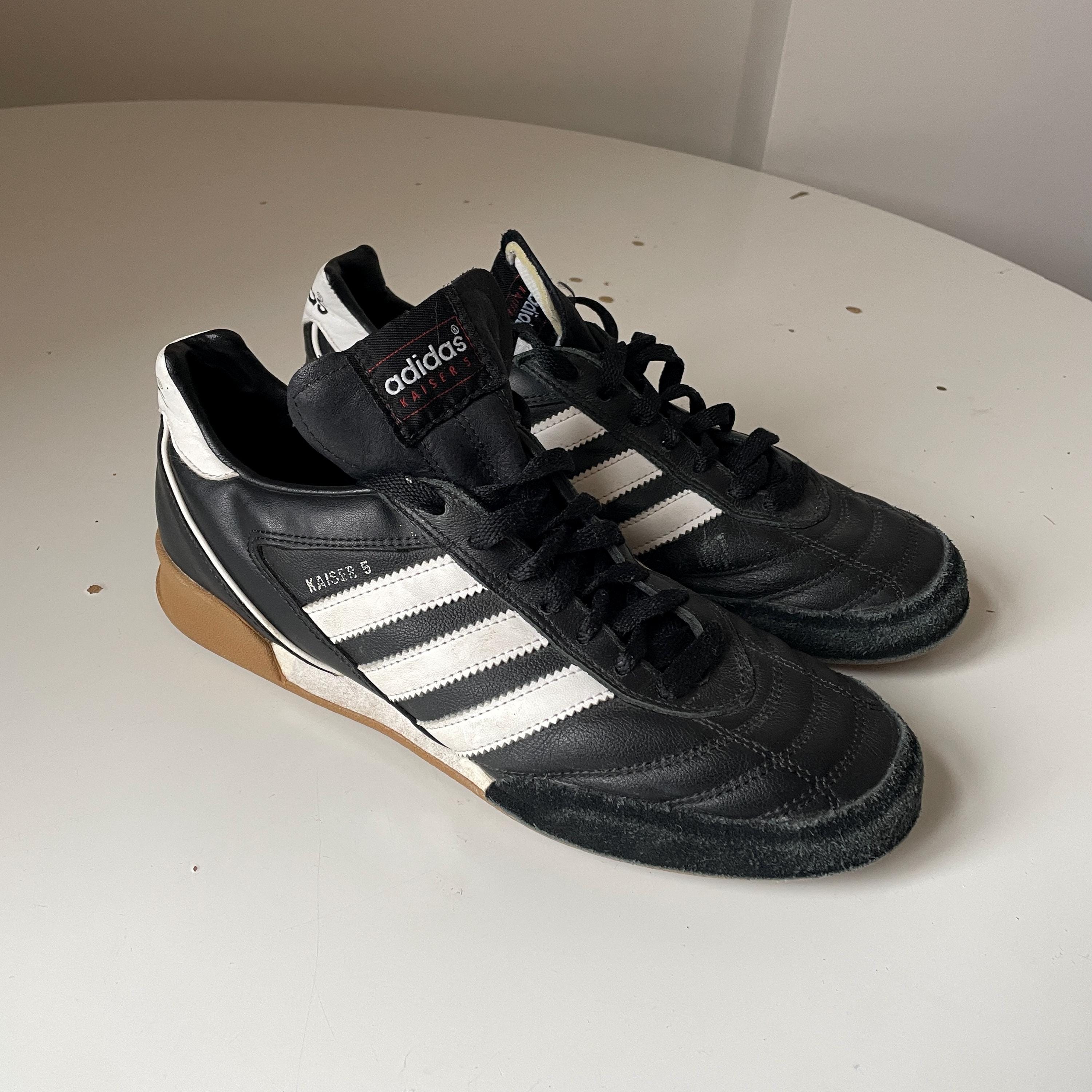 vintage adidas indoor soccer shoes