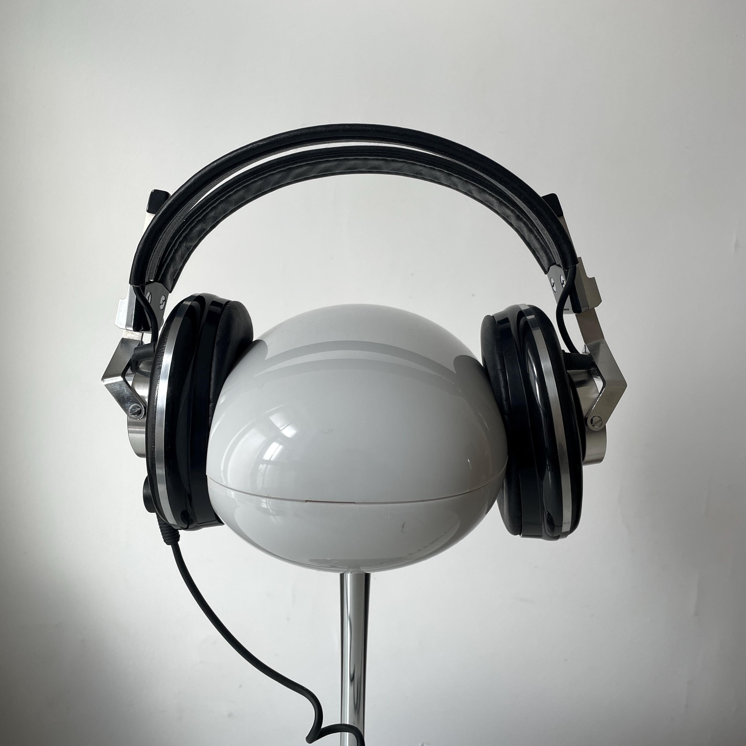 Pioneer Monitor 10 Electrodynamic Professional Headphones Vintage