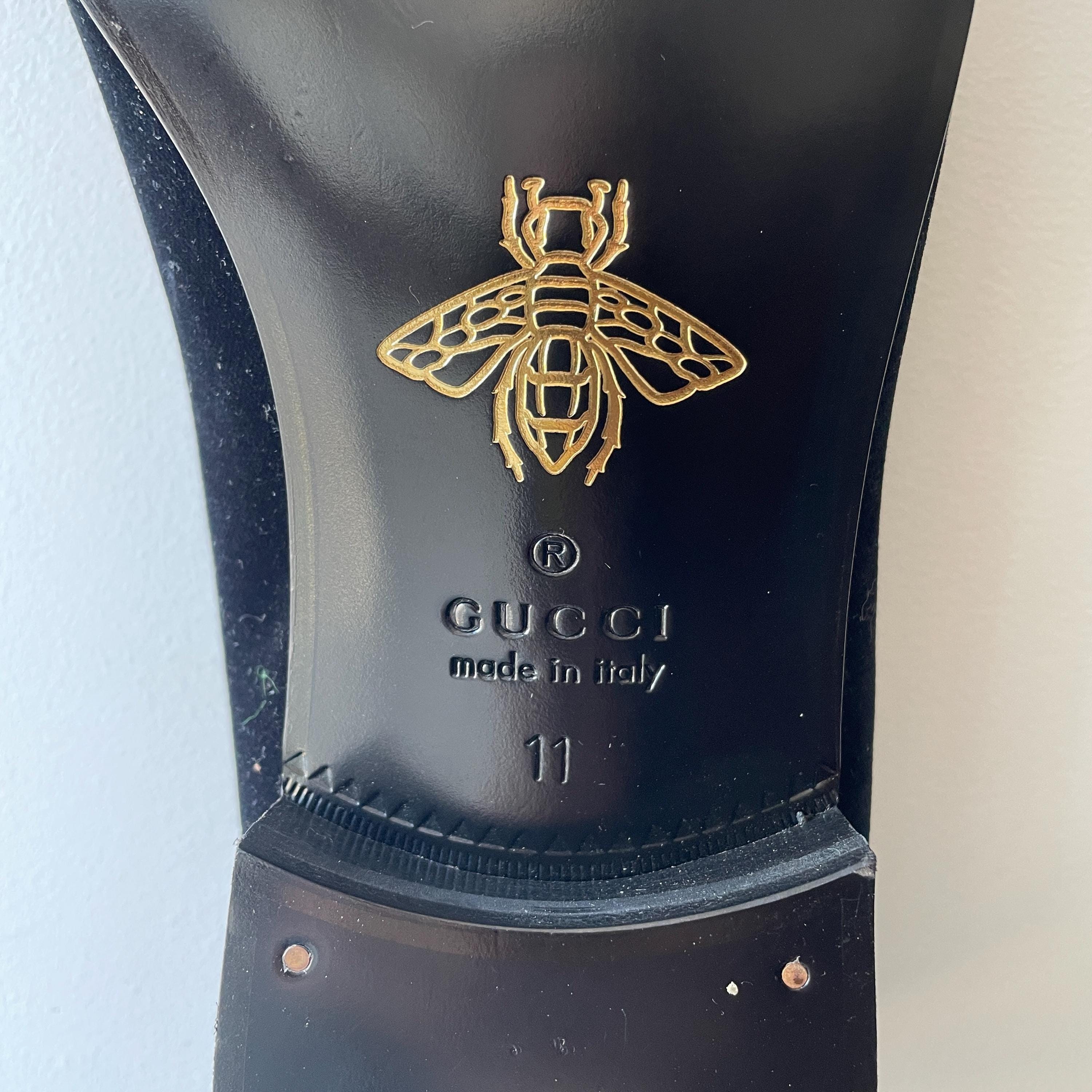 Gucci Loafers - Velvet Embroidered Flying Pig in Black - Size 9 Gucci Burgundy Velvet Flying Pig Embroidered Accent Mens  main image 4