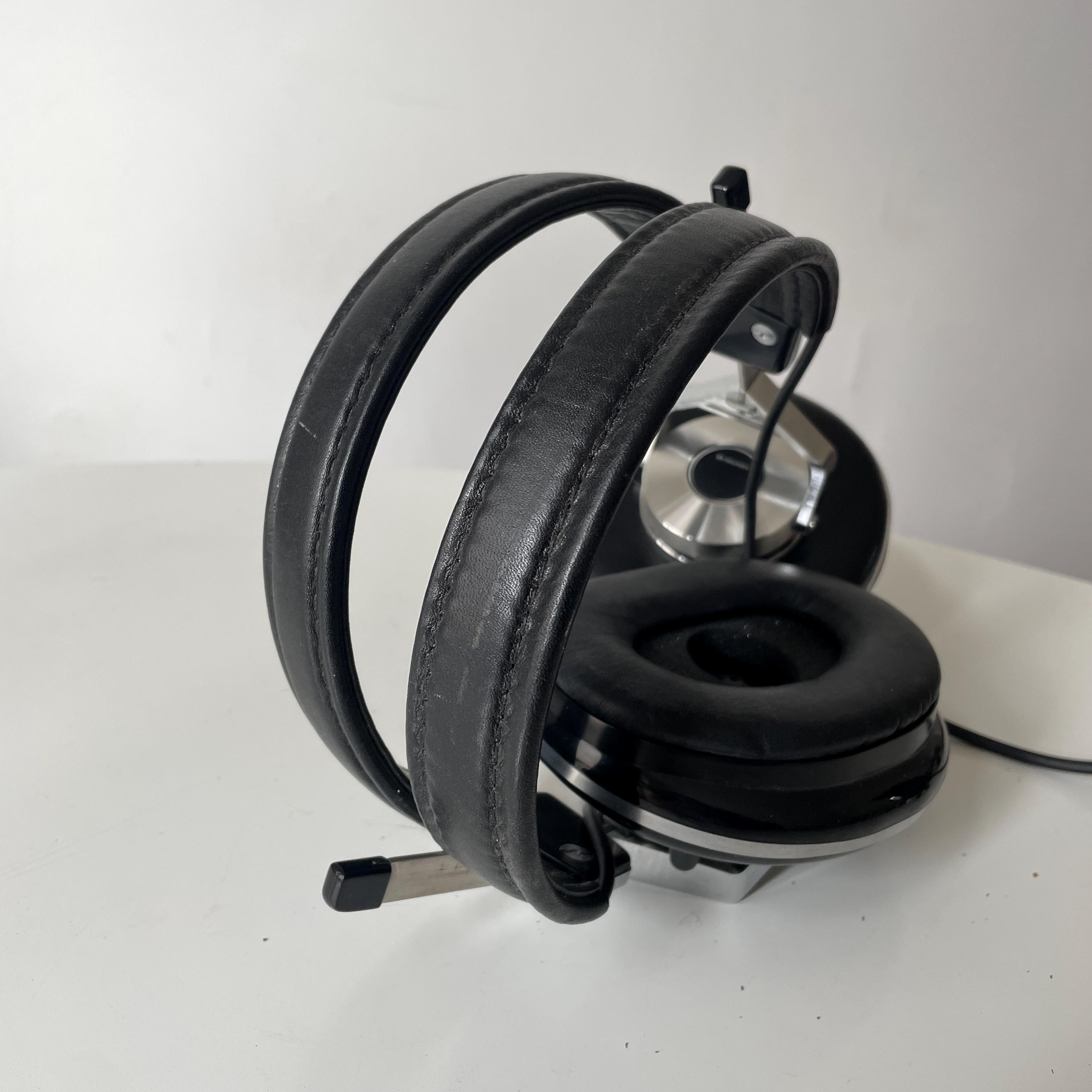 Pioneer Monitor 10 Electrodynamic Professional Headphones Vintage