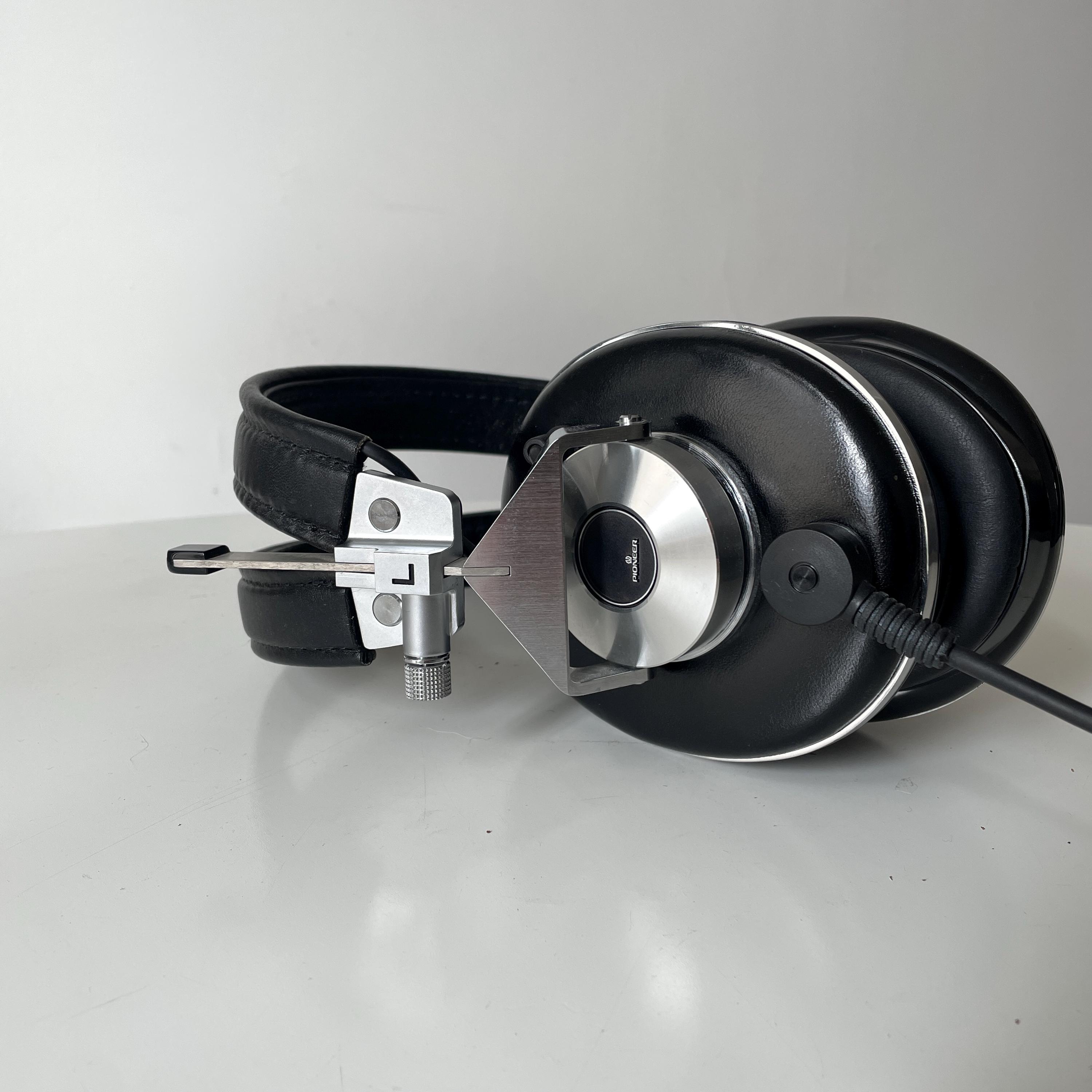 Pioneer Monitor 10 Electrodynamic Professional Headphones Vintage