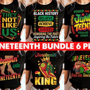 Puede incluir: Un conjunto de seis camisetas negras con diseños temáticos de Juneteenth. Cada camiseta presenta gráficos y texto coloridos, incluyendo frases como "They Not Like Us", "Black History" y "June 19th". Las camisetas forman parte de un paquete.