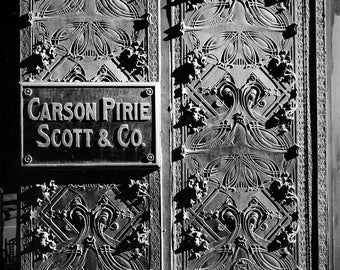 Carson Pirie Scott sign in Chicago: Black and White Photo