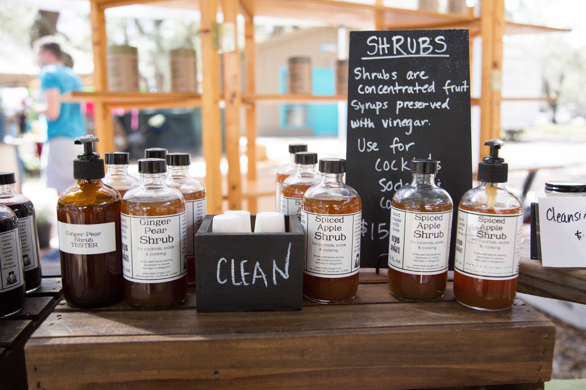 Butter Pecan Angel Food Cake, image size:2048x1365