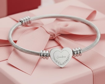 Personalized Grandma Heart Charm Bracelet, Custom Engraved Name