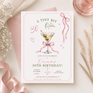 Plantilla editable para invitación de cumpleaños número 30 / Invitación Pink Martini / Descarga digital PLR MRR / Plantilla de Canva / Invitación de fiesta de descarga instantánea
