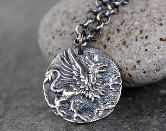 Griffin-muntketting - muntbedel in oude Griekse stijl, sterlingzilveren rolo-ketting - kracht, moed - magie + mythologie