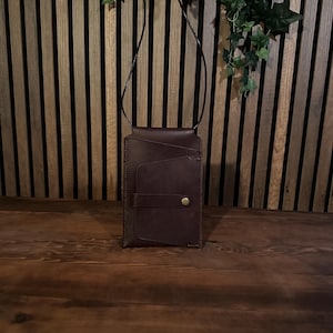 Passport and Phone Crossbody Bag  - Women’s Handmade Phone Purse for Everyday Urban Chic Style - Hand-Stitched Genuine Leather - Arcturus