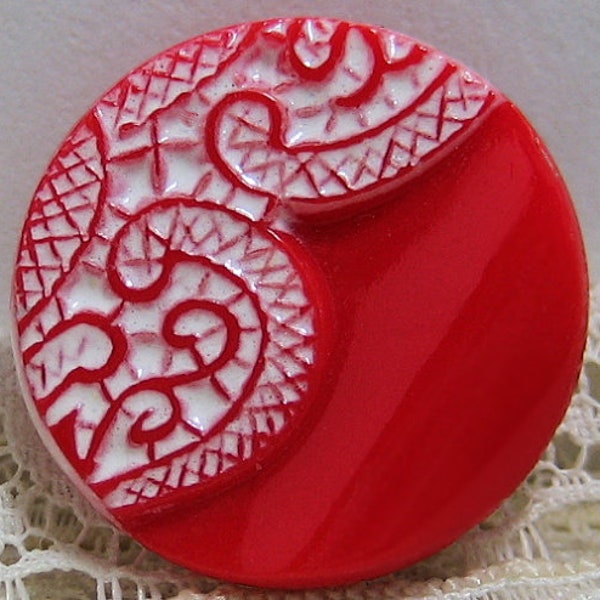 Molded and Enamel Painted Lace Pattern on Red Vintage Glass Button Size: 11/16"