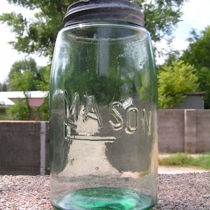 Vintage Light Green Slanted Print Mason Quart Sized Jar with Zinc Lid