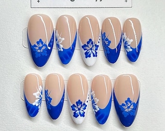 Uñas postizas de hibisco: Uñas de gel hechas a mano con forma de flor y kit incluido.