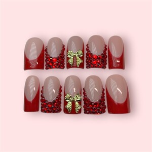 Red and rinestoned French tip press-on nails | Valentine’s Day press-on nails | red press-on nails | Application kit included !