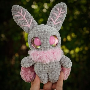 Maeve the Moth *Crochet Pattern Only!* image 9