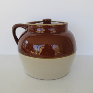 Brown & Tan 2 qt. Bean Pot - Ransbottom USA with Crown Mark