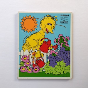Vintage Playskool Big Bird Sesame Street Puzzle - Ages 2 to 5 -  Summer Gardening theme