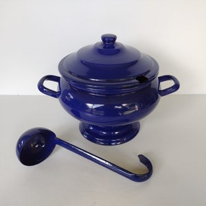 Vintage Blue Enamelware Soup Tureen with Ladle - 2 1/2 Quart Capacity