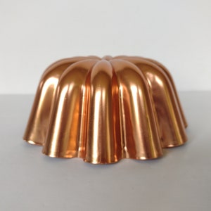 Mirro Round Fluted Copper Gelatin Mold - 3 1/2 cup capacity