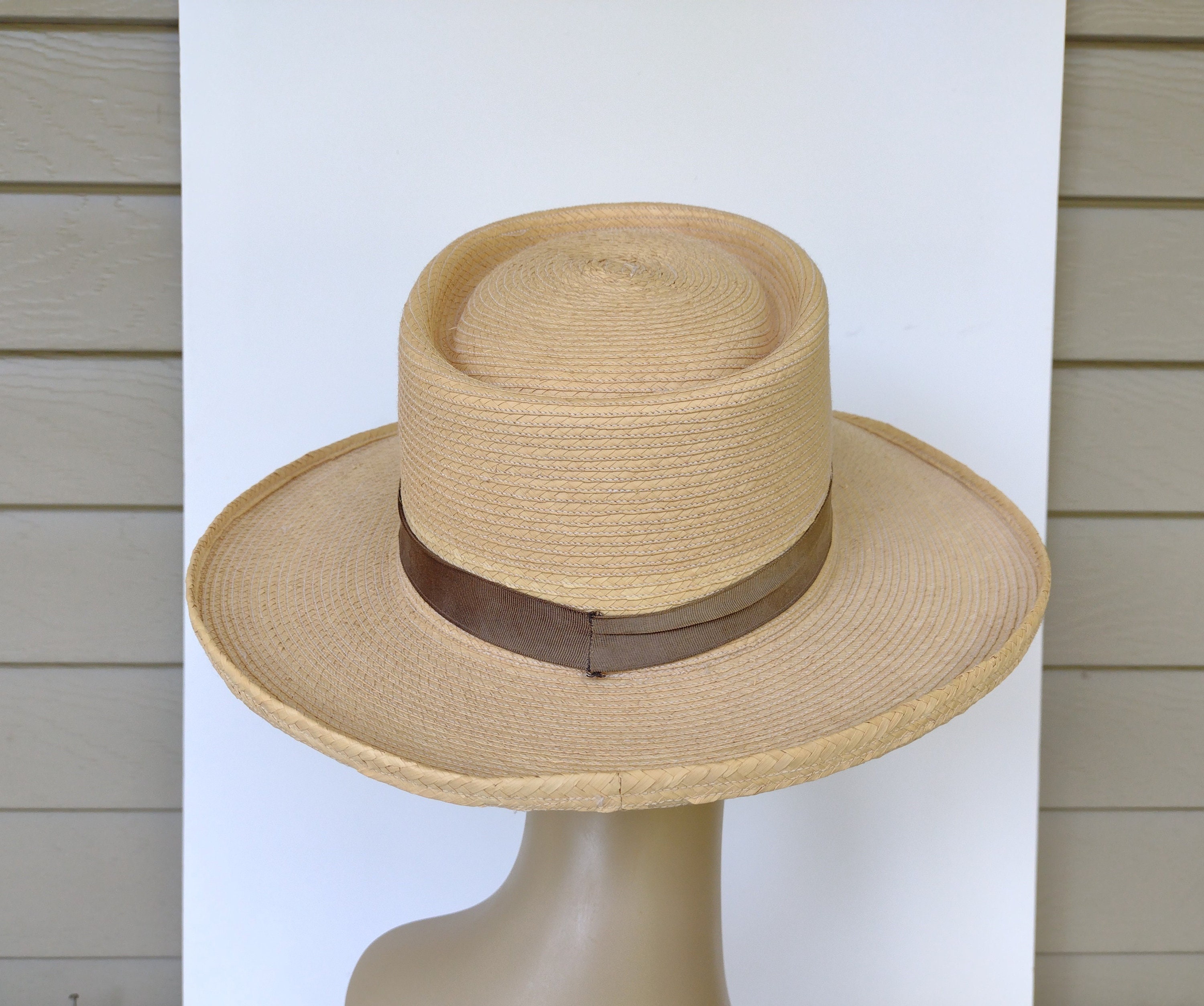 Vintage Hand Made Palm Leaf Hat by the Maya-quiche Indians  display picture 1