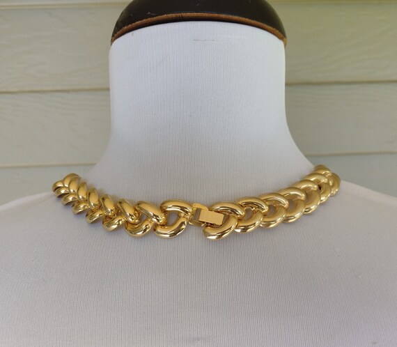 Lovely Gold Tone Chain Link Statement Necklace - image 4