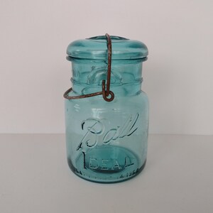 Old Ball Ideal Wire Bail Aqua Glass Mason Jar - one pint