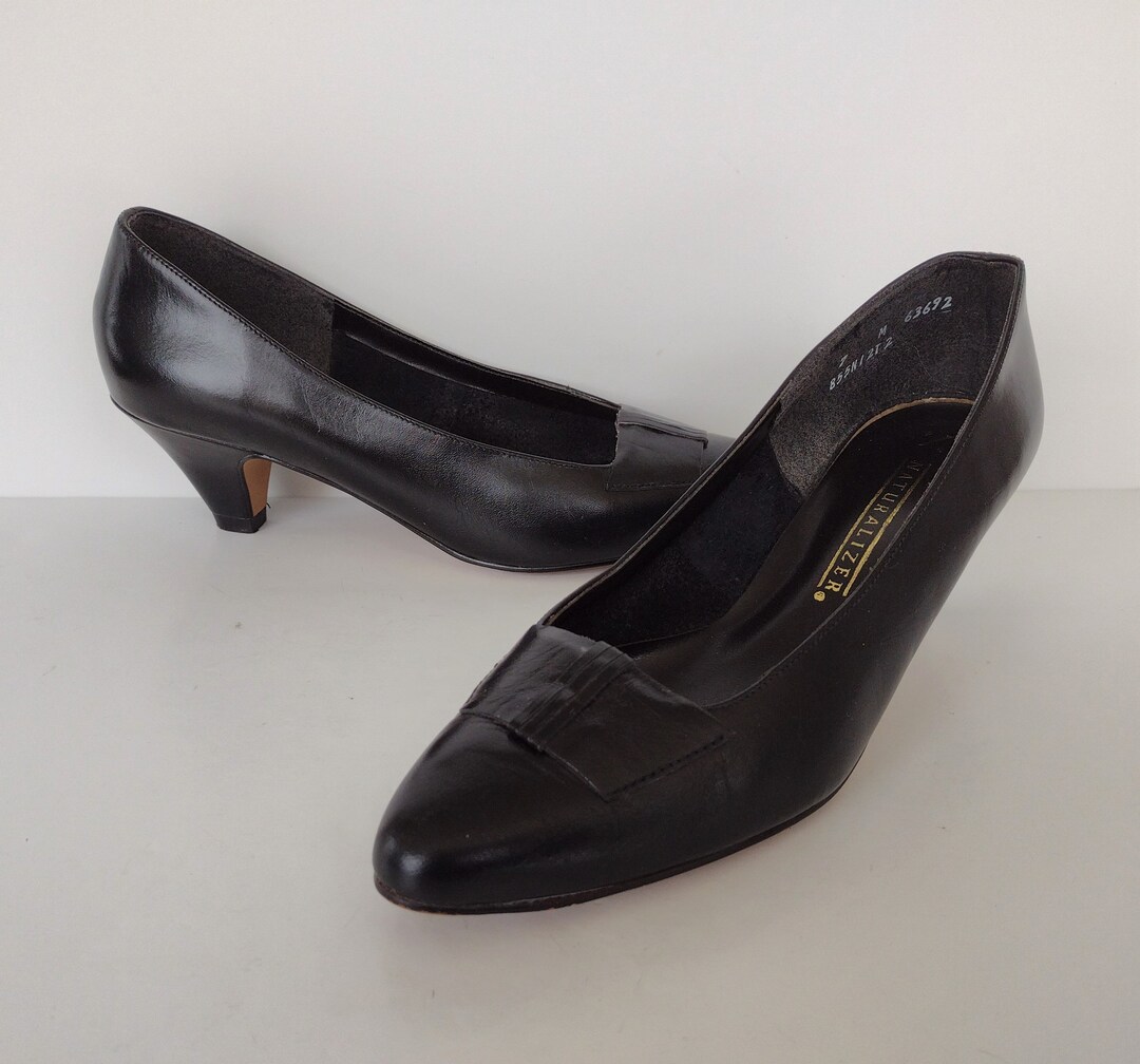 naturalizer pumps black