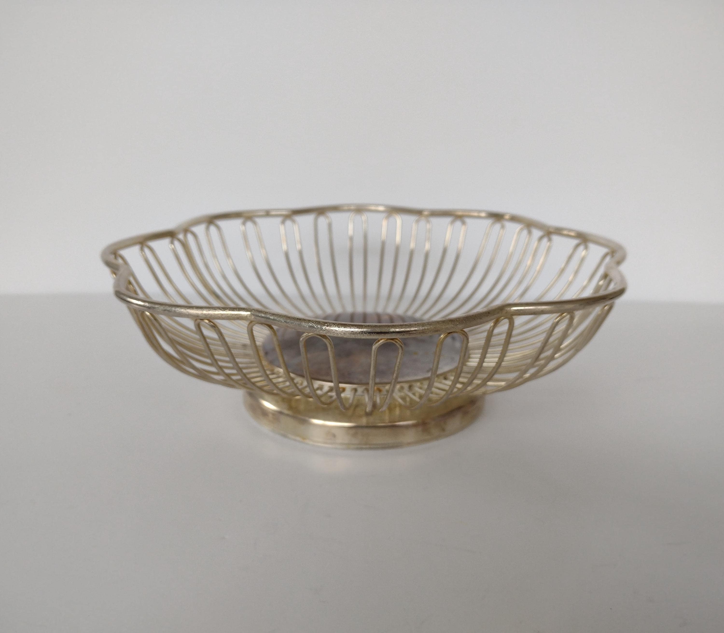 シルバーオープンメタルバスケット - シルバープレートMCMブレッド