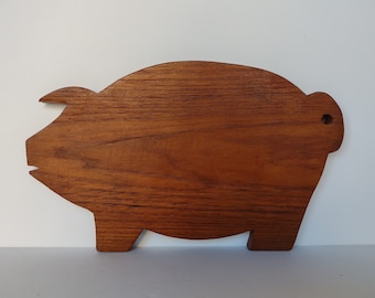 Solid Wood Pig Cutting Board